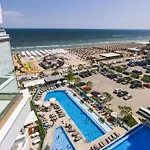 Apartment Charmie Queen Std In Infinity Pool & *