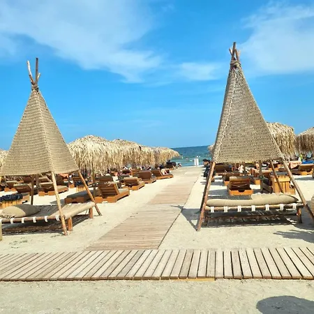 Charmie Queen - Infinity Pool & Appartement *