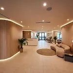 Charmie Queen Std In Infinity Pool & Apartment *
