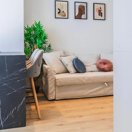 Апартаменты Charmie Queen - Infinity Pool & *